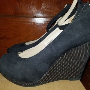 Mossimo black high heel wedges
